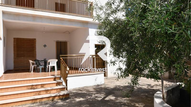 Villa bifamiliare via del Mare, Tonnarella, Mazara del Vallo