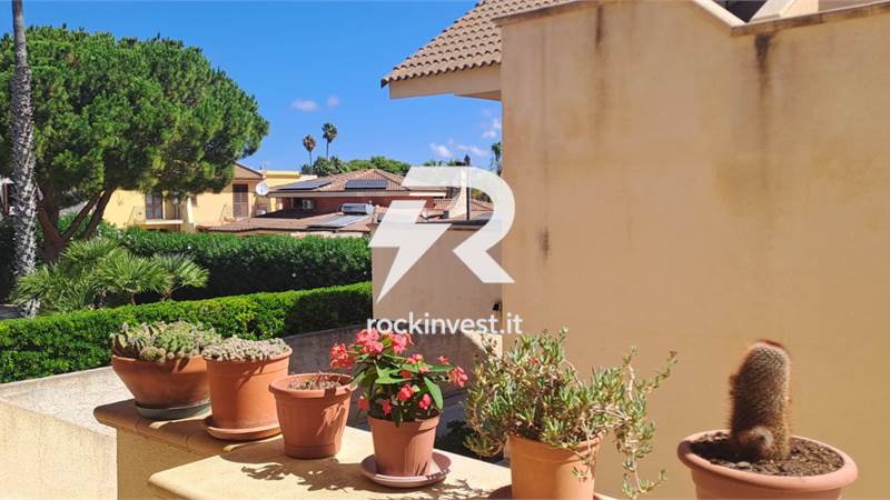 Accogliente Appartamentino Mansardato a Due Passi dal Mare in Residence Elegante