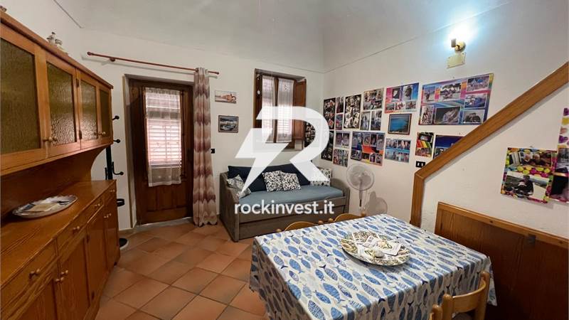 FAVIGNANA  ABITAZIONE MQ 70 IN CENTRO